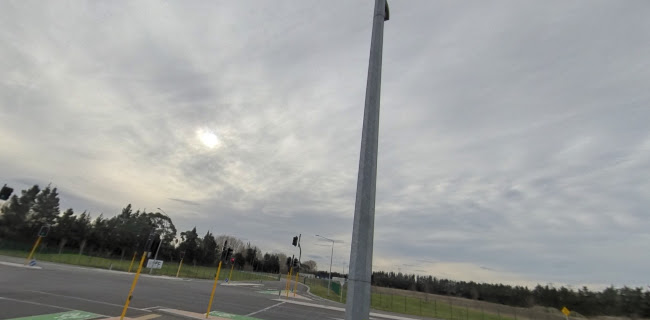 Reviews of McDonalds Yaldhurdst in Christchurch - Hospitality and gastronomy