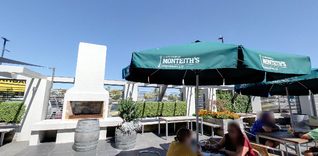 The Station Bar and Bistro