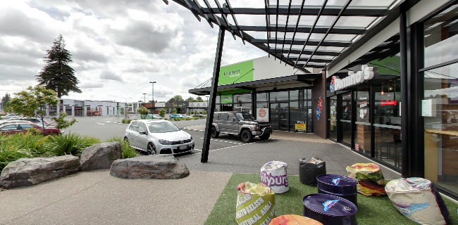 BurgerFuel Redwood Centre - Hospitality and gastronomy