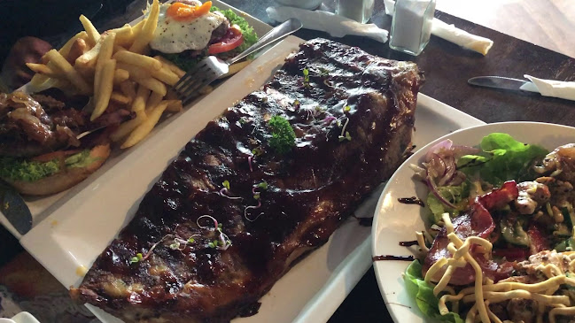 Reviews of Boots and Jandals in Omarama - Hospitality and gastronomy