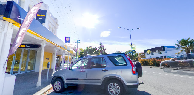 Comments and reviews of Oven Fresh Bakery