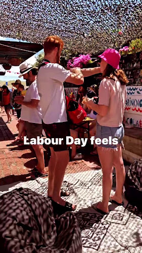 Opinii despre Murray Piha în Piha - Hospitality and gastronomy