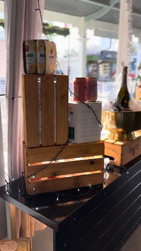 Opinii despre Aperitif Wine Bar & Eatery în Greytown - Hospitality and gastronomy