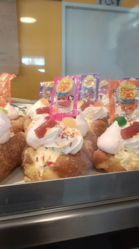 Glamour Cake - Lyttelton