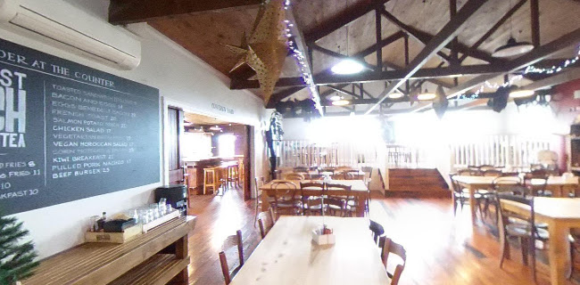 2861 State Highway 1, Sanson 4479, New Zealand