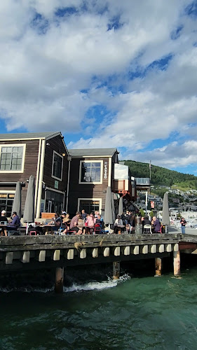 Steamer Wharf/Beach, Queenstown 9300, New Zealand