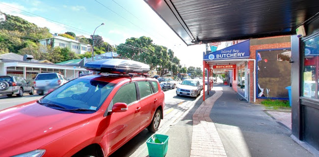 HELL Pizza Island Bay - Hospitality and gastronomy