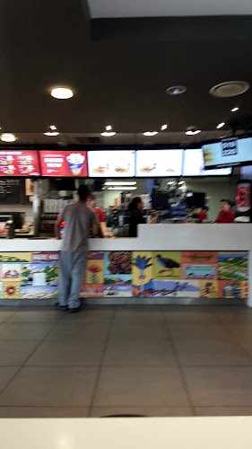 Reviews of McDonald's Petone in Lower Hutt - Hospitality and gastronomy