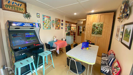 Peake’s Kitchen & Ice Cream, Store