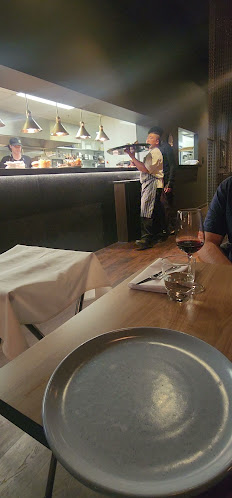 Opinii despre 21 Days Bar & Brasserie în Auckland - Hospitality and gastronomy