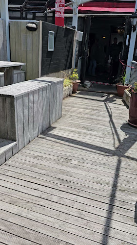 Comentarii opinii despre The Boat - Café & Bar