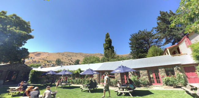 Cardrona Hotel - Restaurant and Pub