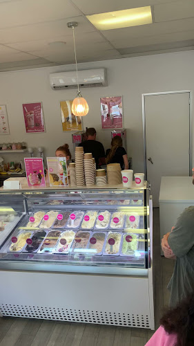 1 Shakespeare Road, Milford, Auckland 0620, New Zealand