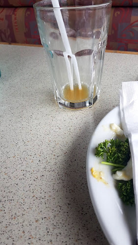 Comments and reviews of Denny's Wairu Park