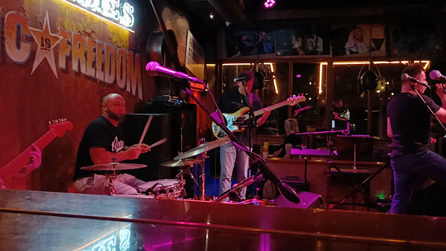 Fat Eddie's - Hospitality and gastronomy