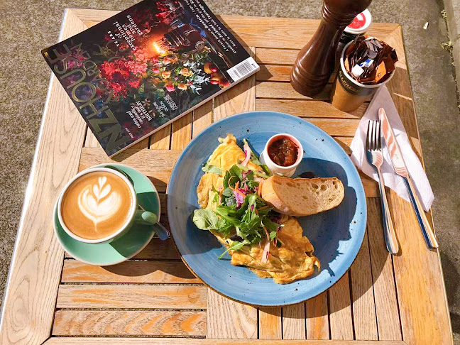 Comentarii opinii despre Cafe Hibiscus