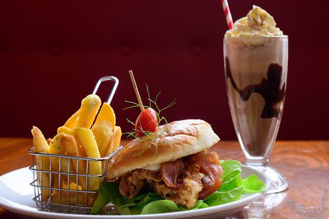 218 High Street, Motueka 7120, New Zealand