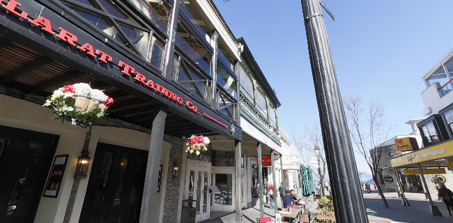 Reviews of The Ballarat in Queenstown - Hospitality and gastronomy