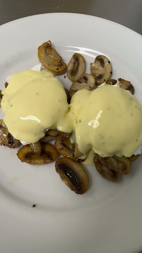 Opinii despre Hollywood Bakery and Espresso în Auckland - Hospitality and gastronomy