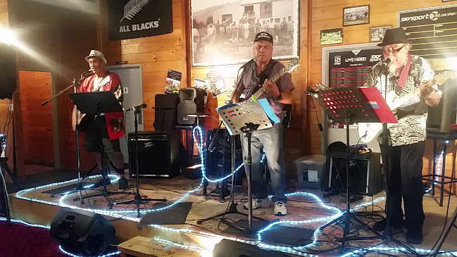 Opinii despre Te Puka Tavern în Tokomaru Bay - Hospitality and gastronomy