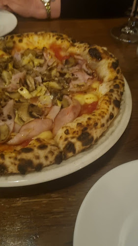 Opinii despre Alessandro's Pizzeria e Pasta Napoletana în Havelock North - Hospitality and gastronomy