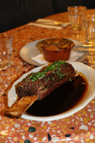 Comentarii opinii despre Mr. Pickles Bar & Eatery