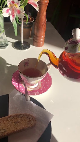 Cafe Hibiscus Open Times