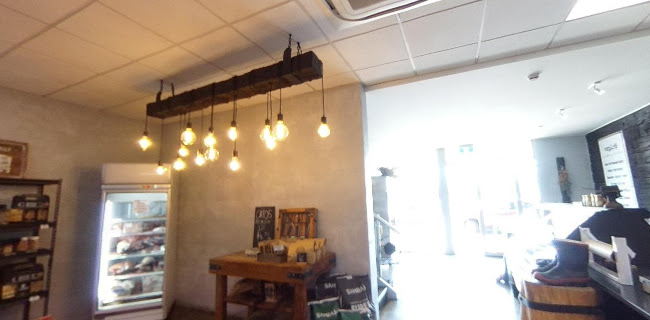 Comentarii opinii despre Expleo Butchery