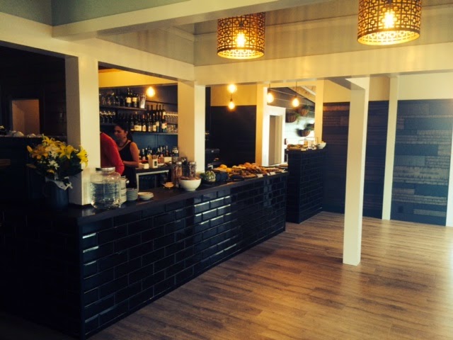 The Collins Cafe And Bar - Hospitality and gastronomy