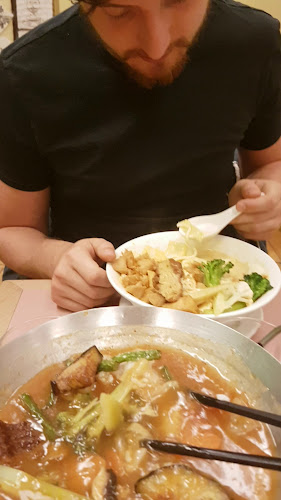 Reviews of Aunty Mena's Vegetarian Restaurant & Cafe in Wellington - Hospitality and gastronomy
