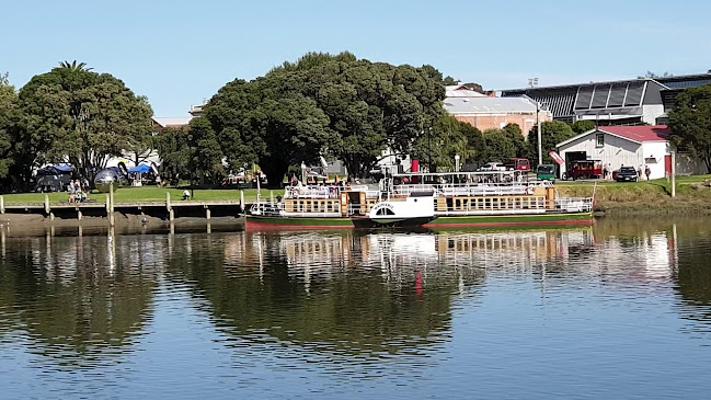 Whanganui River Markets