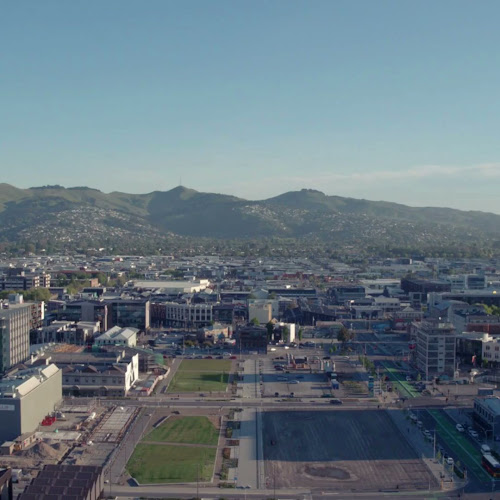 Comentarii opinii despre Earl