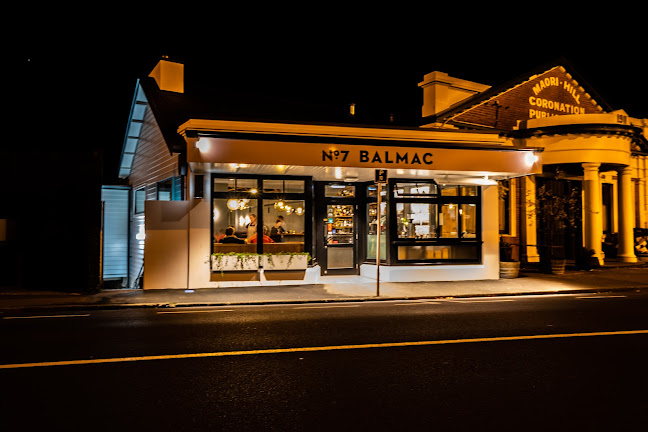 No 7 Balmac - Hospitality and gastronomy