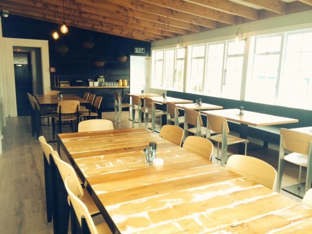 The Collins Cafe And Bar - Hospitality and gastronomy