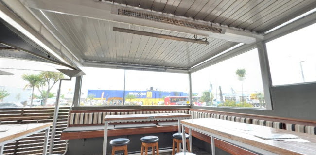 Comments and reviews of Lone Star Papanui