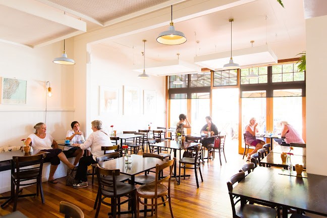 Maina Cafe - Hospitality and gastronomy