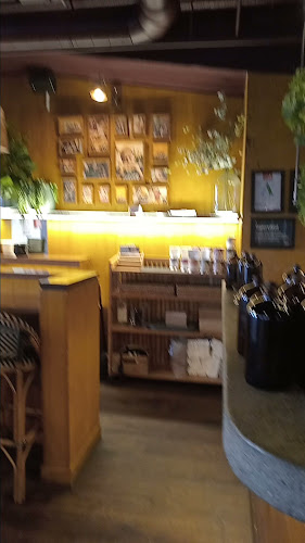 Opinii despre Burger Burger Commercial Bay în Auckland - Hospitality and gastronomy