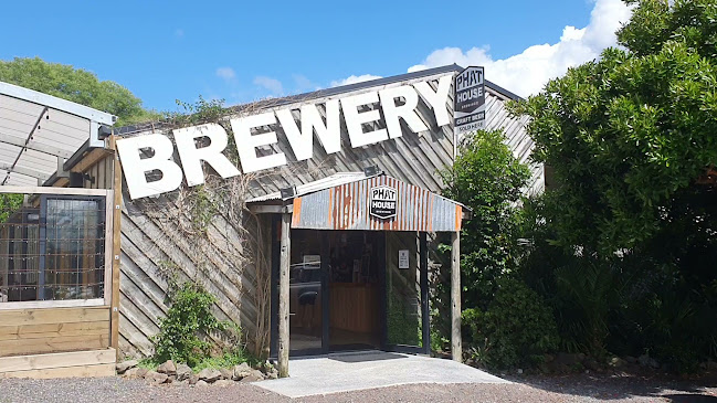 Opinii despre PhatHouse Brewing Co. în Haruru - Hospitality and gastronomy