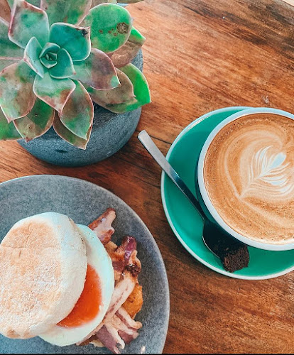 Coro Club - Café & Venue - Whitianga