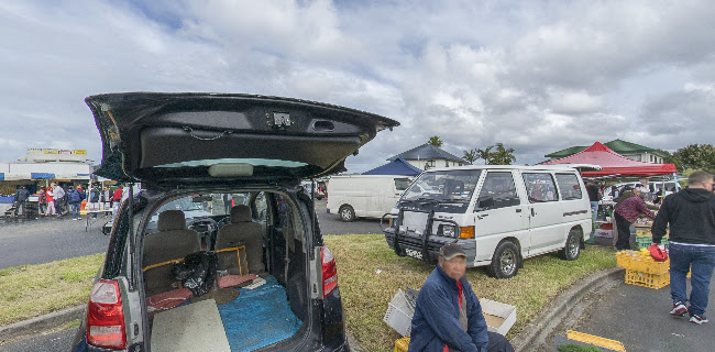 Avondale Sunday Market