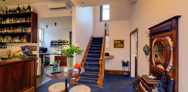 Mama Cod Tiki Bar | Cuisine - Nelson