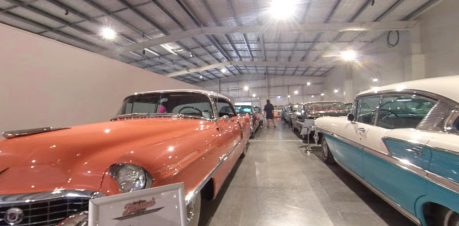 VEight Cafe, Restaurant & Bar - Hospitality and gastronomy