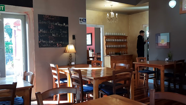 Reviews of The Duck and Cover in Te Aroha - Hospitality and gastronomy