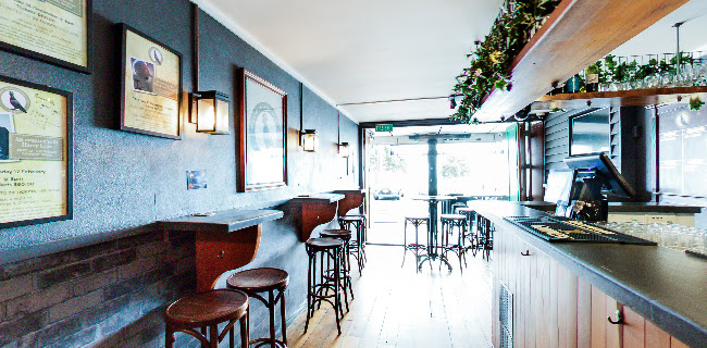 St Heliers Bay Pigeon Racing Club - Hospitality and gastronomy