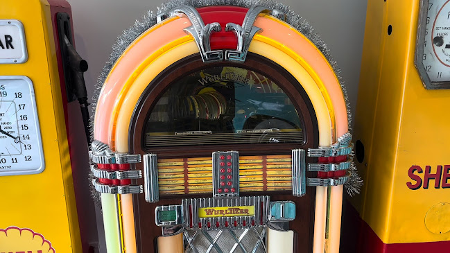 Comentarii opinii despre VEight Cafe, Restaurant & Bar