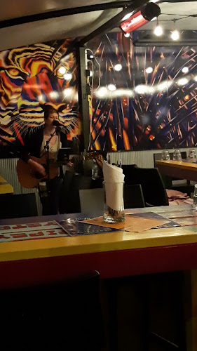 Comentarii opinii despre TIPSY OYSTER