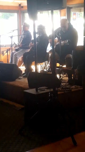 Sandbar Pub - Porirua