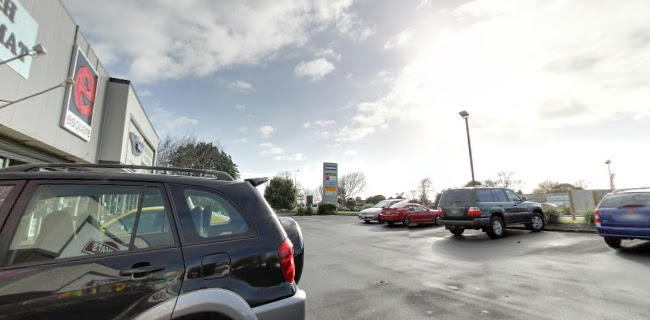 Celebration Cakes Auckland - Hospitality and gastronomy