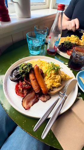 Maranui Cafe Open Times