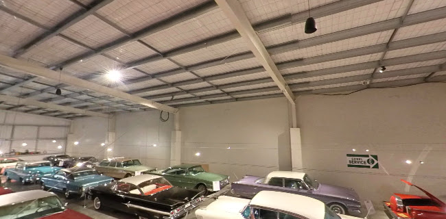 VEight Cafe, Restaurant & Bar